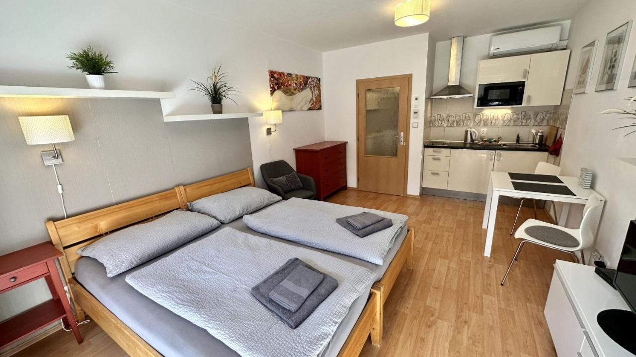 Ubytovani Trebon - Apartmany Rozmberk, Svet A Bastyr المظهر الخارجي الصورة