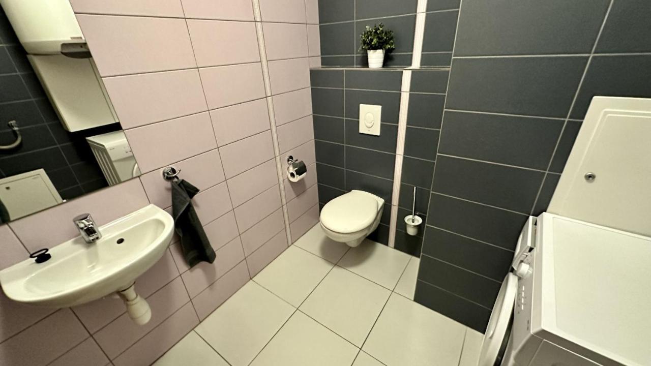 Ubytovani Trebon - Apartmany Rozmberk, Svet A Bastyr المظهر الخارجي الصورة