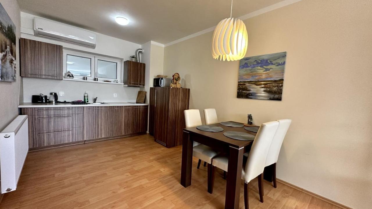 Ubytovani Trebon - Apartmany Rozmberk, Svet A Bastyr المظهر الخارجي الصورة